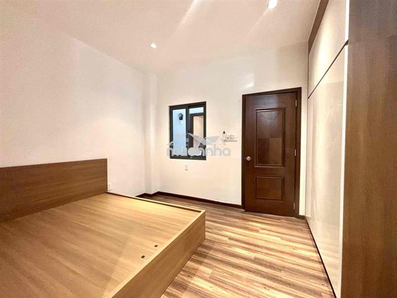 Phòng 4tr5 ful nội thất ngay phạm thế hiển p7 q8 giờ giấc tự do