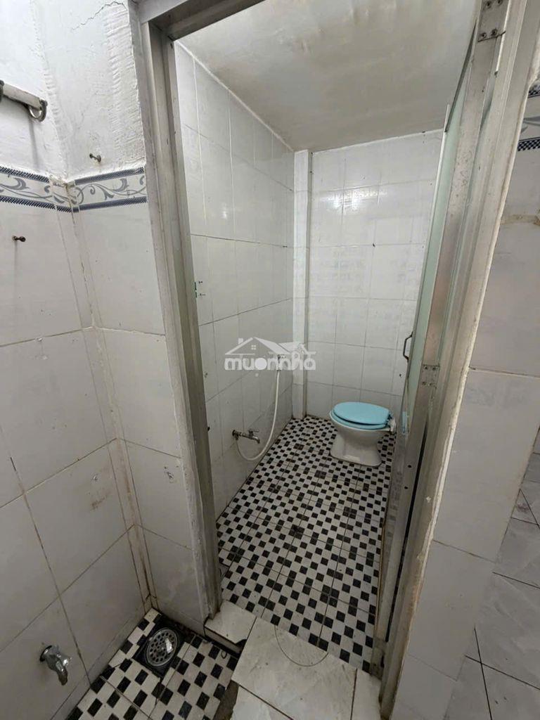 Phòng trọ gác đúc btct gần chợ dĩ an, đh kinh tế luật, khu đhqg - Ảnh 3