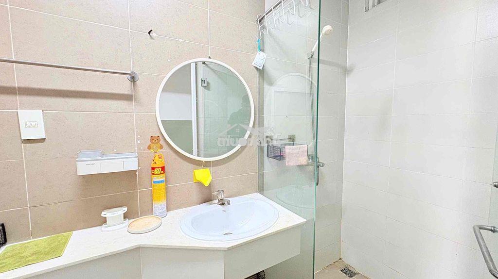 Chính chủ cho thuê studio ban công thang máy full tiện nghi view đẹp - 2