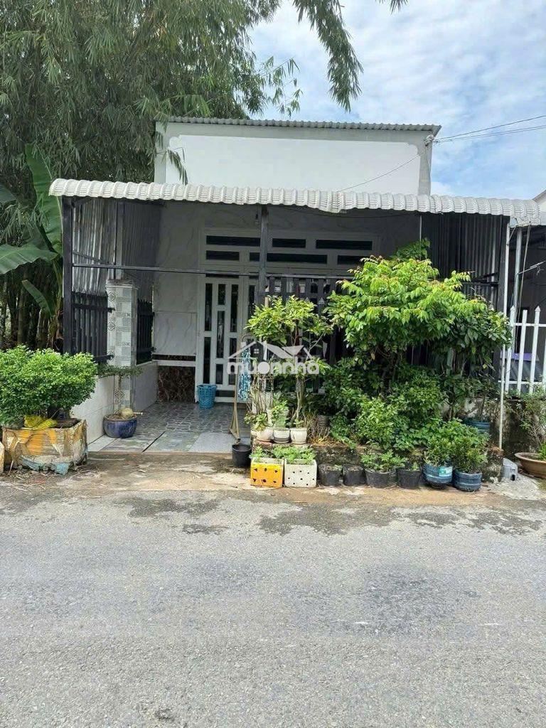 Cần bán nhà 1 xẹt lê thị siêng, tân thông hội,113,3m2, 880tr, shr