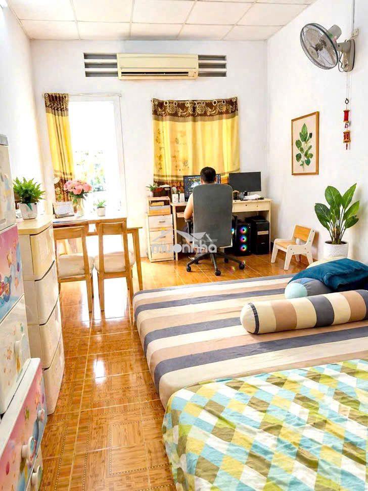 Gấp bán 7.5 tỷ giảm về 6.8 tỷ -  bán nhanh nhà 2 tầng 50m2 hẻm xe hơi  - 2