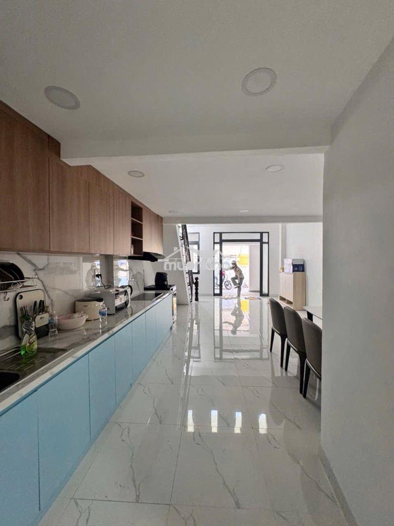 Nhà đẹp ở ngay - căn góc thoáng - 20m đến mt huỳnh tấn phát - chỉ 5,x - 3
