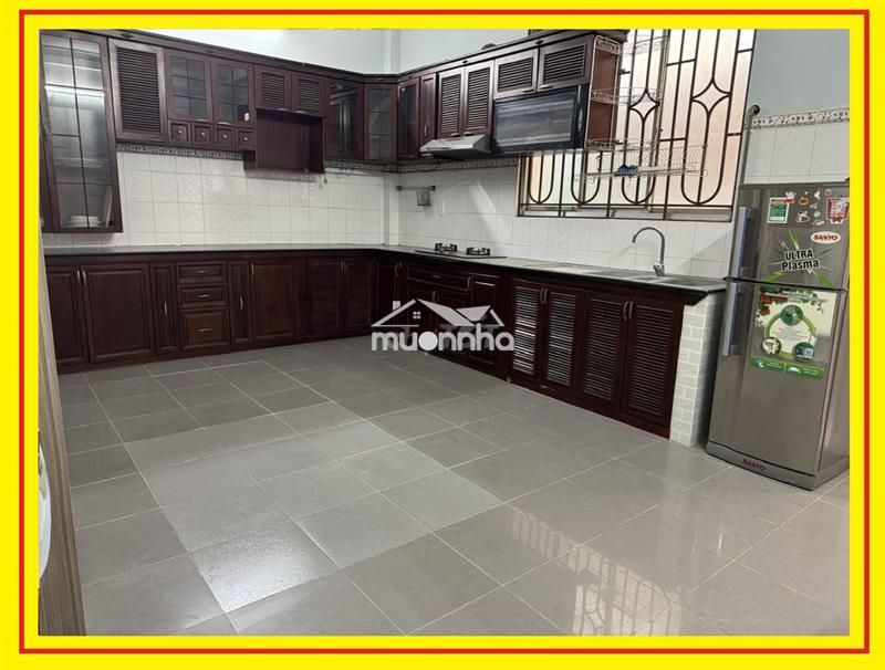 Phòng rộng, trong biệt thự bình lợi, full nội thất, ngay tầng trệt