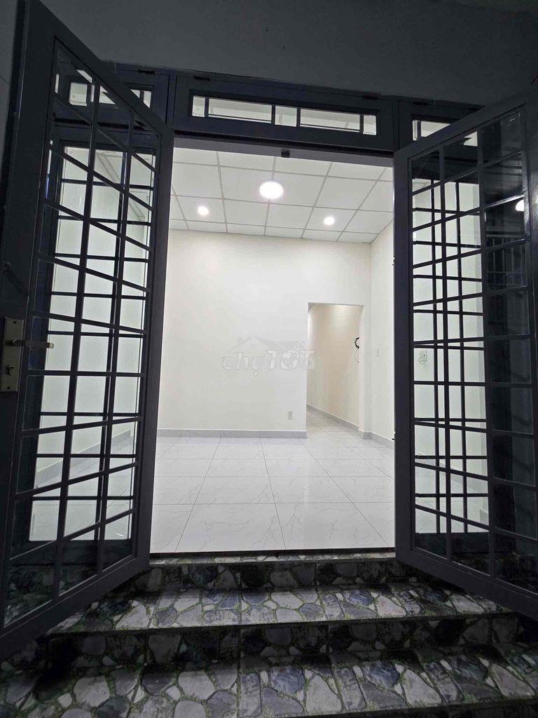 Cho thuê nhà 64m2 2pn2wc sân đậu xe hơi 4c đường 32 gần pvđ - 2