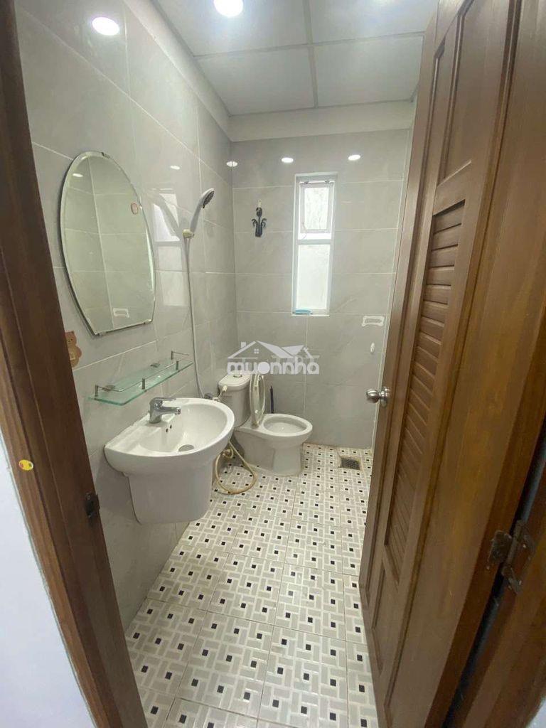 Phòng ở ngay chỉ 5triệu full nội thất _quận 1 - 3