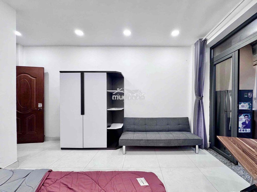 Studio thang máy + ban công q3 - 2