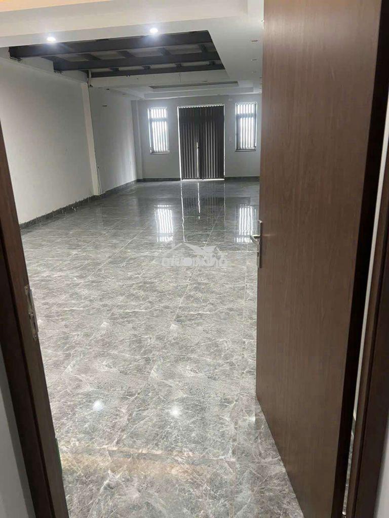 Cho thuê tòa nhà 5x44 mặt tiền đường đúc 6 lầu - 4