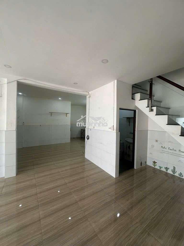 Quang trung 67m2 - 2 tầng - ngang 7m - 3 pn - đang cho thuê 9tr/th - 2