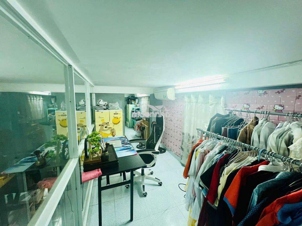 Nhà 430 triệu. thanh toán 150 triệu ,còn 280 triệu góp 20 năm - 2