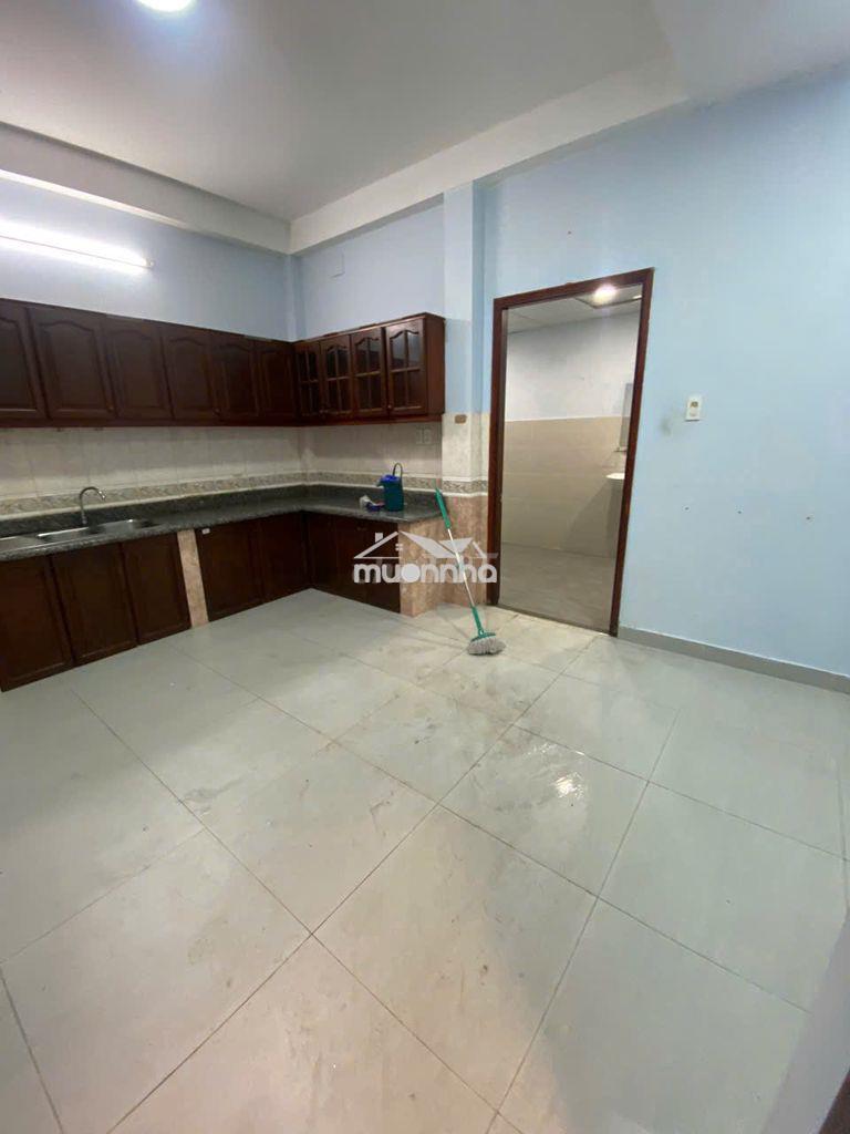 Cho thuê nguyên căn 24/1 hoàng dư khương. dt: 7 x 20m, hầm, 2 lầu, st. - 2