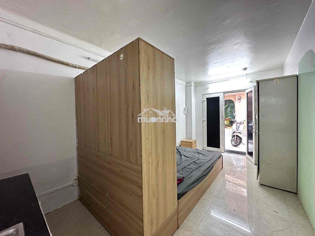 Phòng cửa sổ thoáng mát full nội thất_nhận xe điện quận 3 gần đh mở - 2
