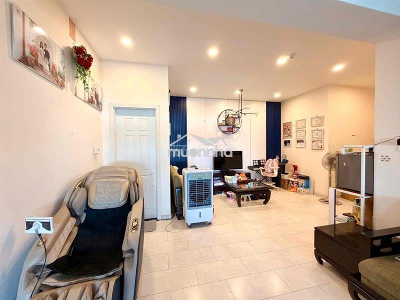 Chính chủ bán căn hộ góc tầng 9