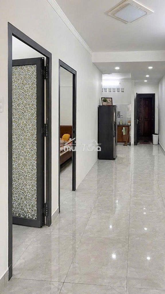Chung cư cách mạng tháng tám, quận tân bình, 4.5 x 9.5m, giá 2.45 tỷ - 2