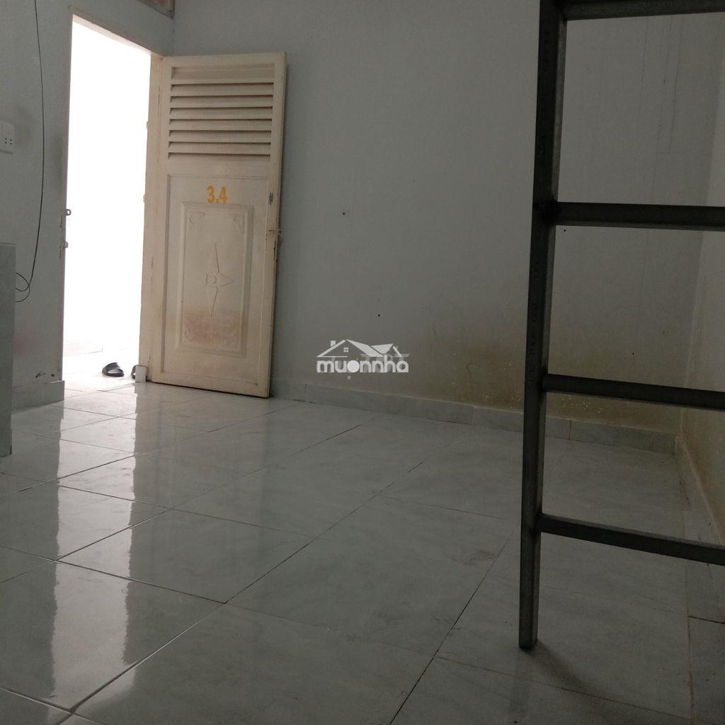 Cho thuê phòng trọ giá rẻ khu vực trung tâm quận 8 - 3