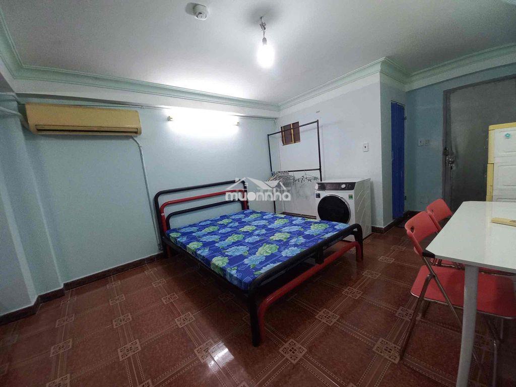 Phòng 20m2 ... đầy đủ nội thất , đường lê văn sỹ q.3 - 3