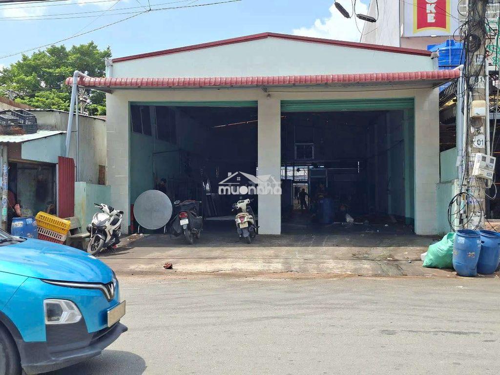Cho thuê nhà xưởng dĩ an bình dương
  320m2
giá thuê 20 triệu/tháng - 3