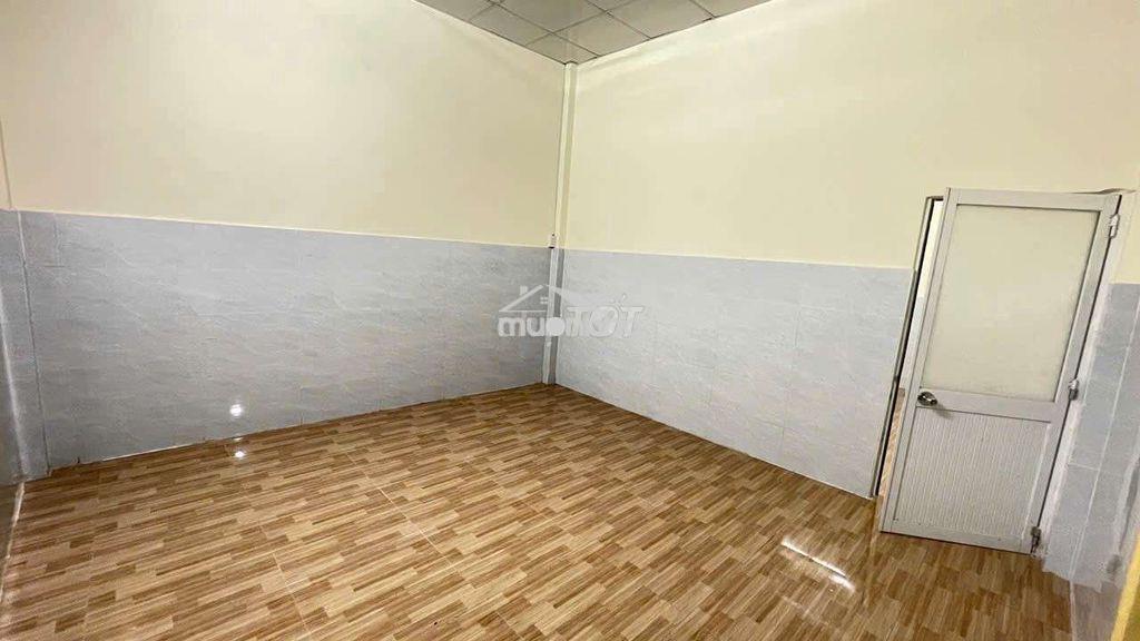 Kho nhà chính chủ cho thuê 4x9 c4 1pn 1wc  - 2