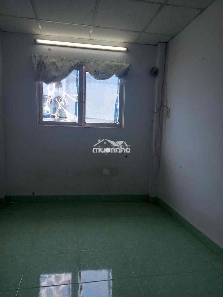 Nhà cần bán đường tôn đản f8q4 - 4