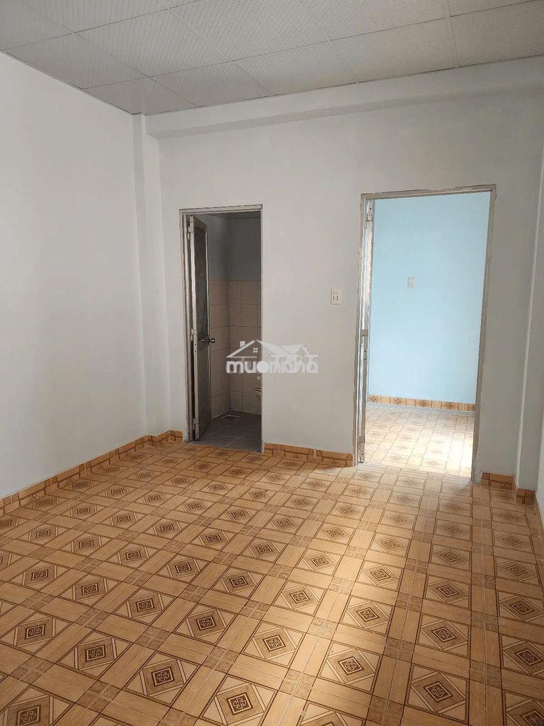 Nhà nguyên căn 2 phòng ngủ 2wc trần xuân soạn, p. tân hưng - 3