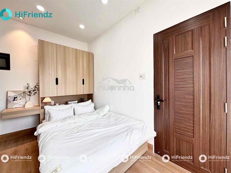 Full nội thất ngay trung tâm thành phố gần sân bay và các trường đh