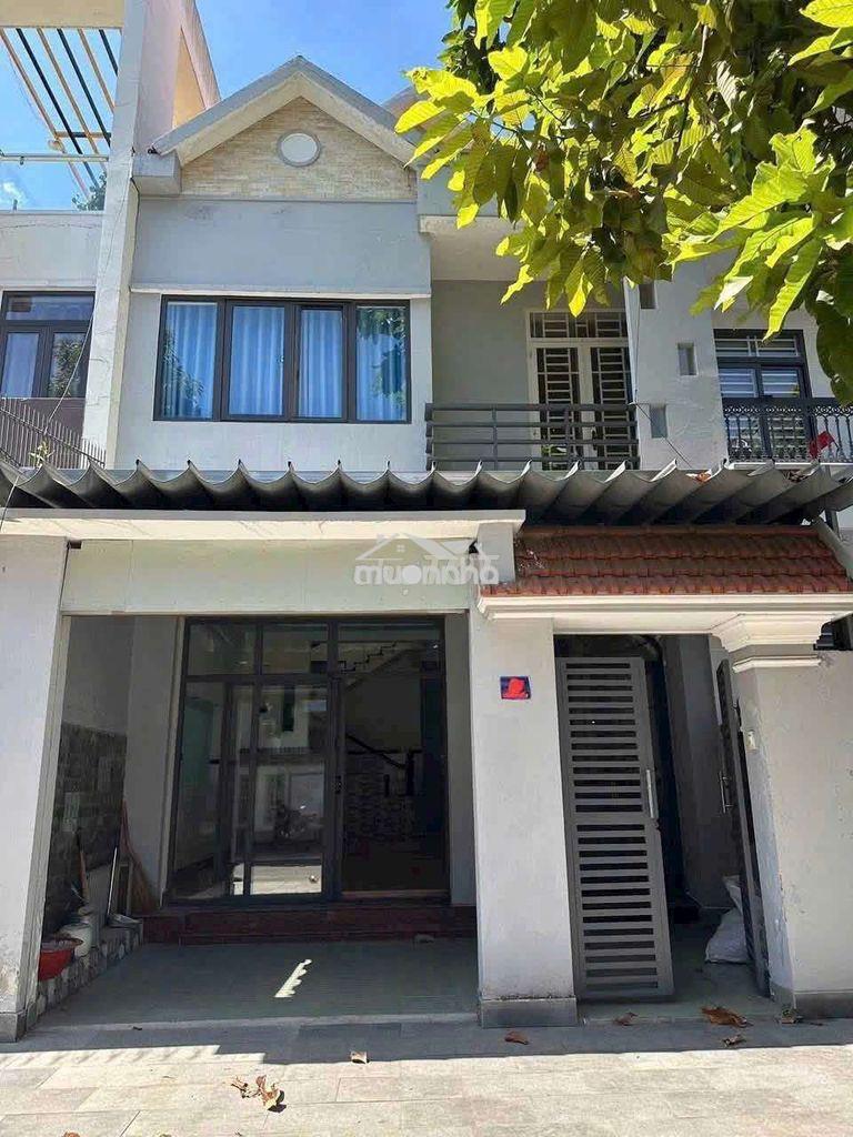 Cho thuê nhà 4pn 4wc khu dân cư phú hòa 1