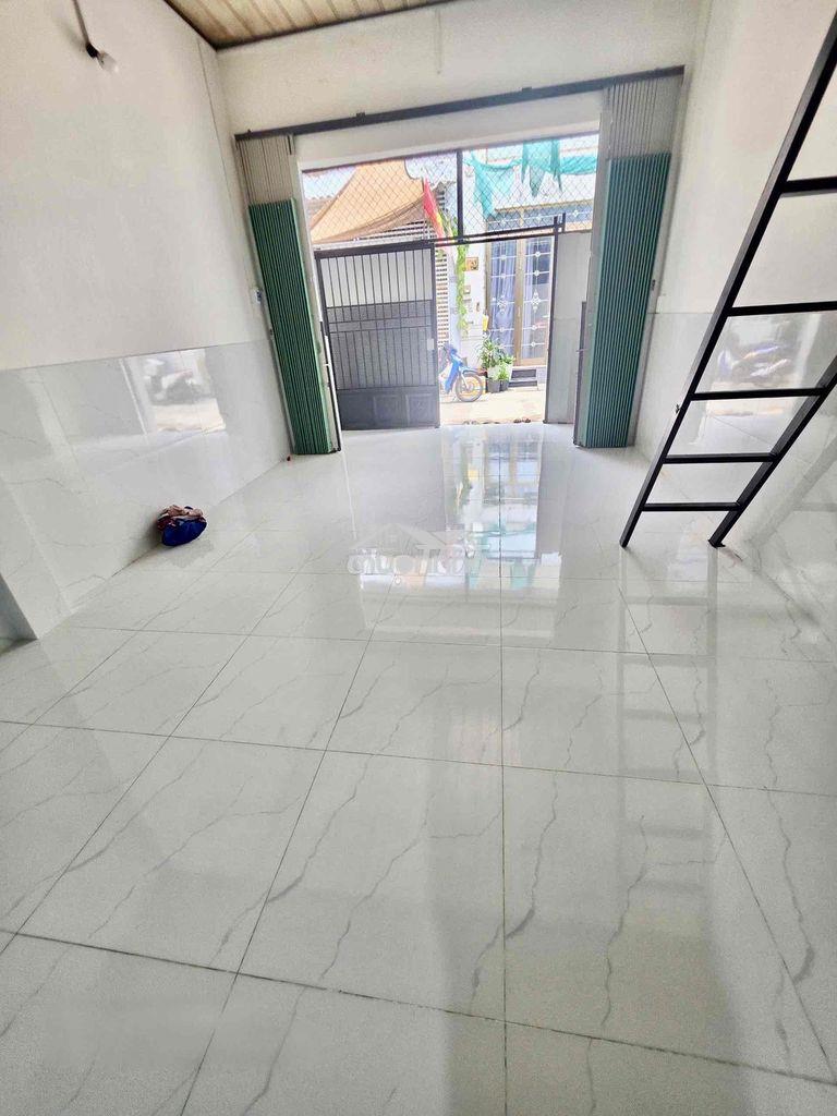 Nhà mới sơn sửa 4x12m (gác lửng) hẻm 5m cụt. ao đôi. bình tân - 2