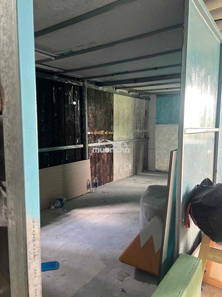 Kho cho thuê 8 triệu 240m - 3
