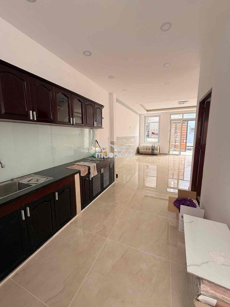 Chủ bán nhà 2 tầng ngang gần 6m, ngay ngã tư 4 xã, 2/ lê văn quới - 2