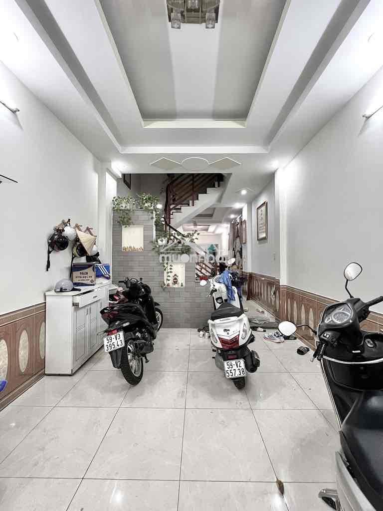 Vip 50m2 -8.2 tỷ về 7.45 tỷ nhà hxh hoàng hoa thám - 2