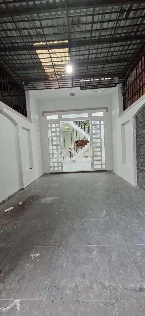 Cho thuê nhà mới  có sân để ô tô .dt 4×16m đúc lầu .liên khu 5-6. bt - 2