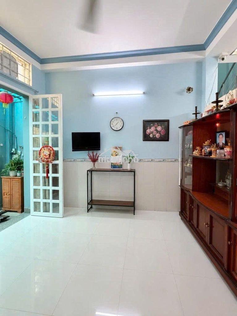 Kết cấu sẵn - chủ thiện chí bán - vị trí trung tâm - chỉ: 4.85 tỷ tl - 2
