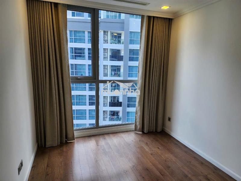 Sang hợp đồng căn hộ park 2 – vinhomes central park