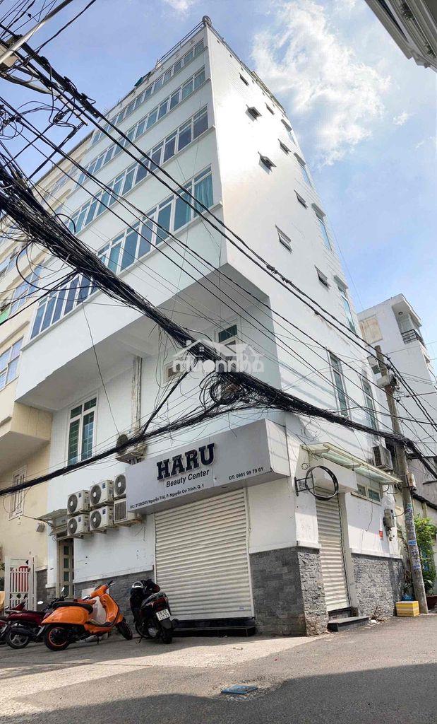 6 lầu, có thang máy, căn góc 2 mặt tiền hẻm xe hơi,
