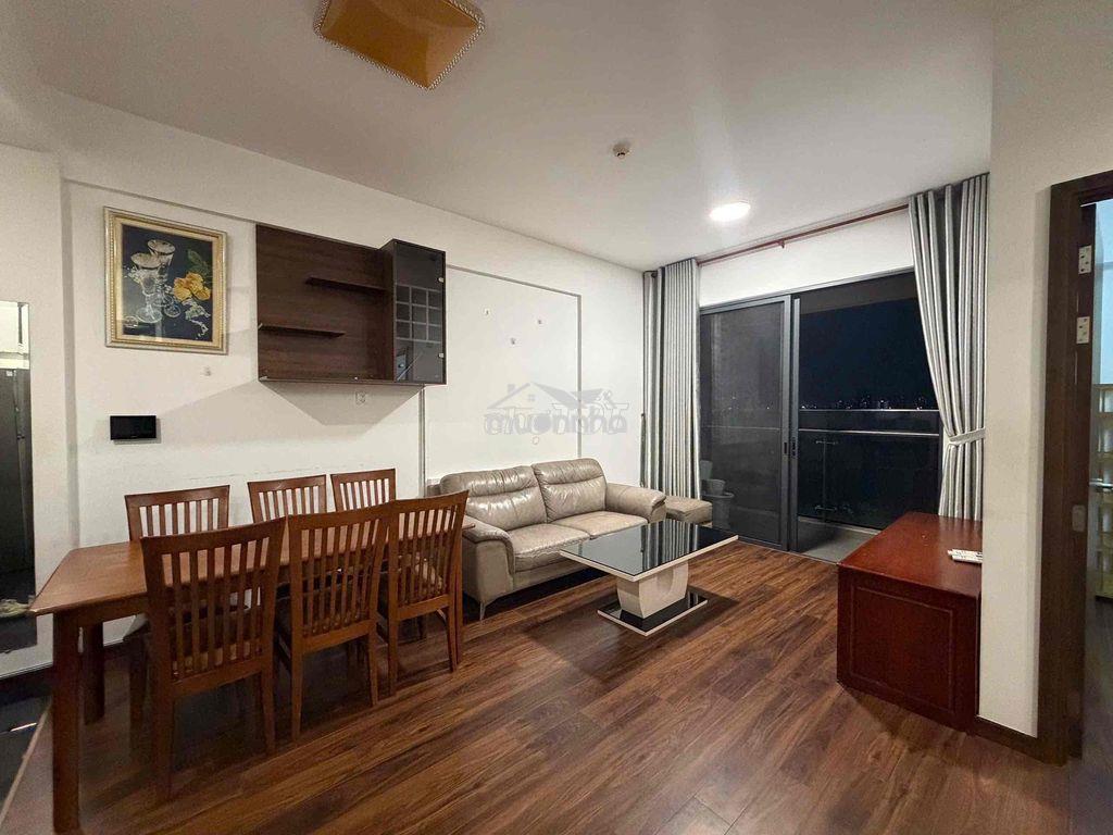 Cho thuê 2 pn,2wc căn góc view đông bắc giá 11tr/tháng. toà mp678 - 2