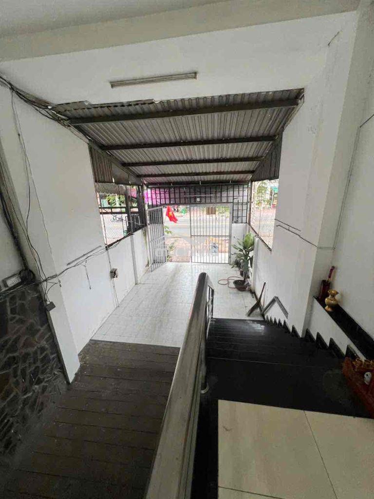 Cho thuê mặt tiền ngay đường man thiện sát chợ đêm - 3