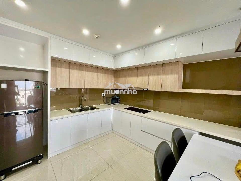 Chủ kẹt tiền bán gấp cc the gold view - q4 - 65m2 - 2pn2wc - 2,05 tỷ. - 2