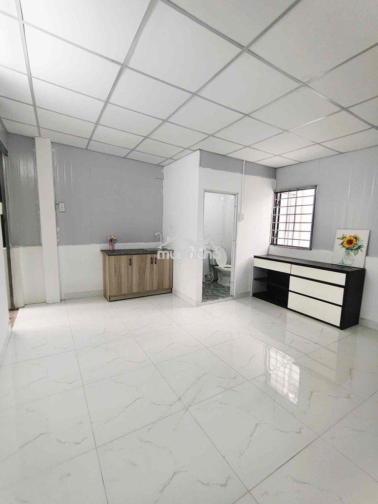 Chính chủ cho thuê phòng 25m2, ban công to ngay chợ 32/67 lê thị hồng - 3