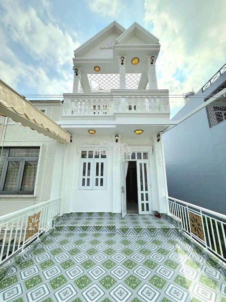 Bán nhà hẻm 1806, huỳnh tấn phát, ô tô đậu trong nhà. 4pn, shr - 4