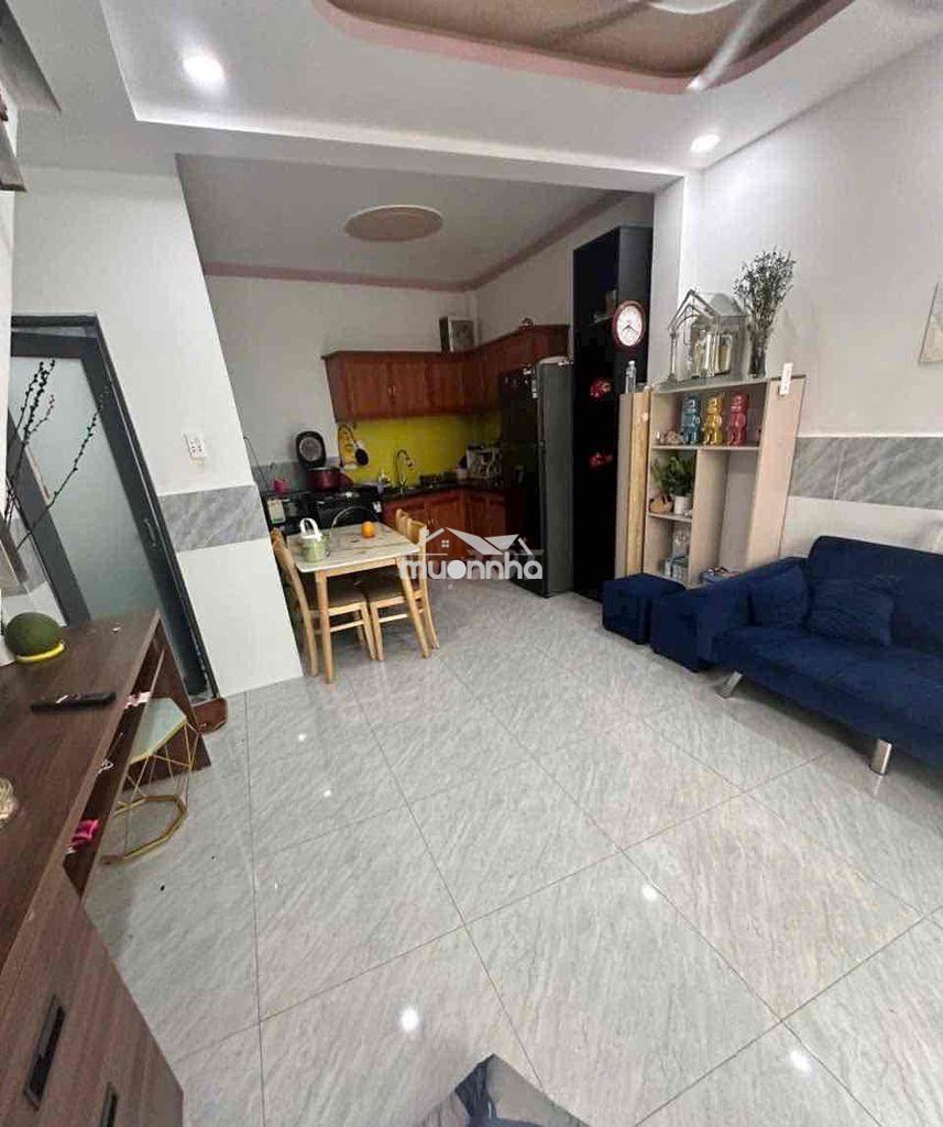 Nhà 1 trệt 1 lầu giá rẻ - 2