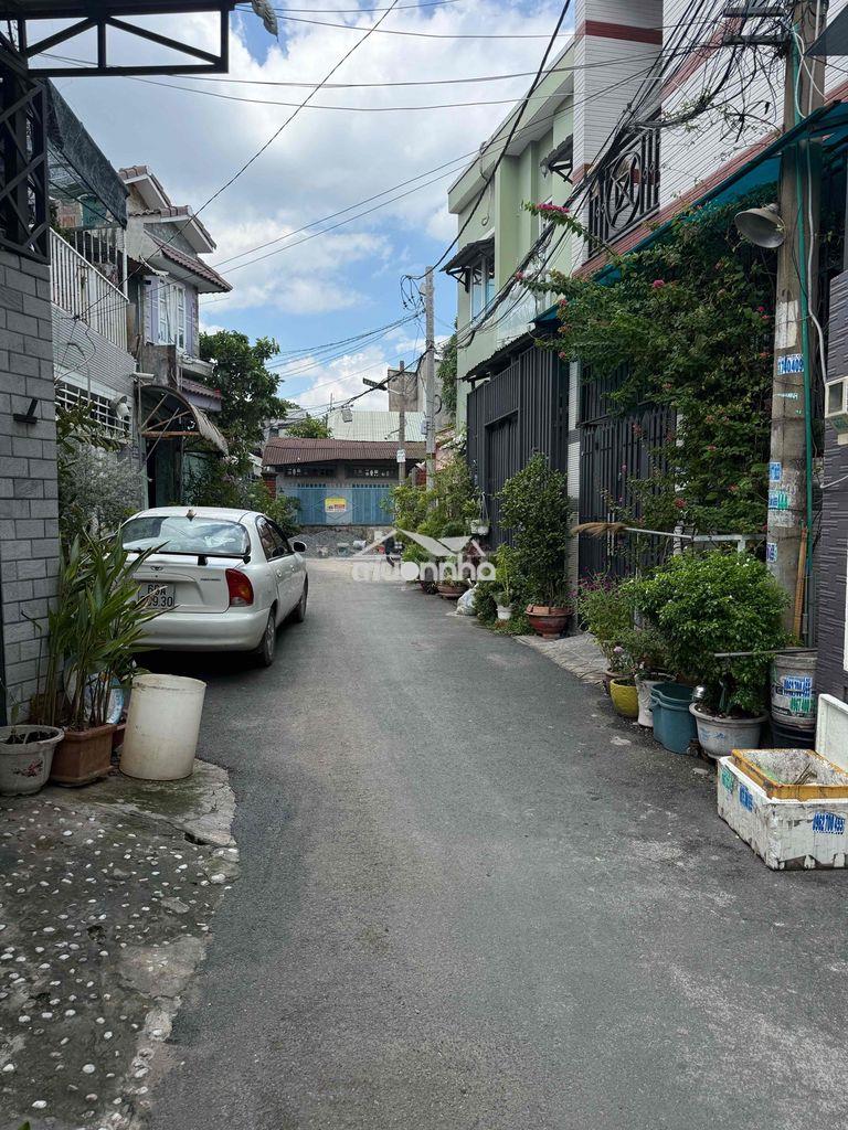 Nhà gác đúc 2 phòng ngủ nội thất chính chủ
