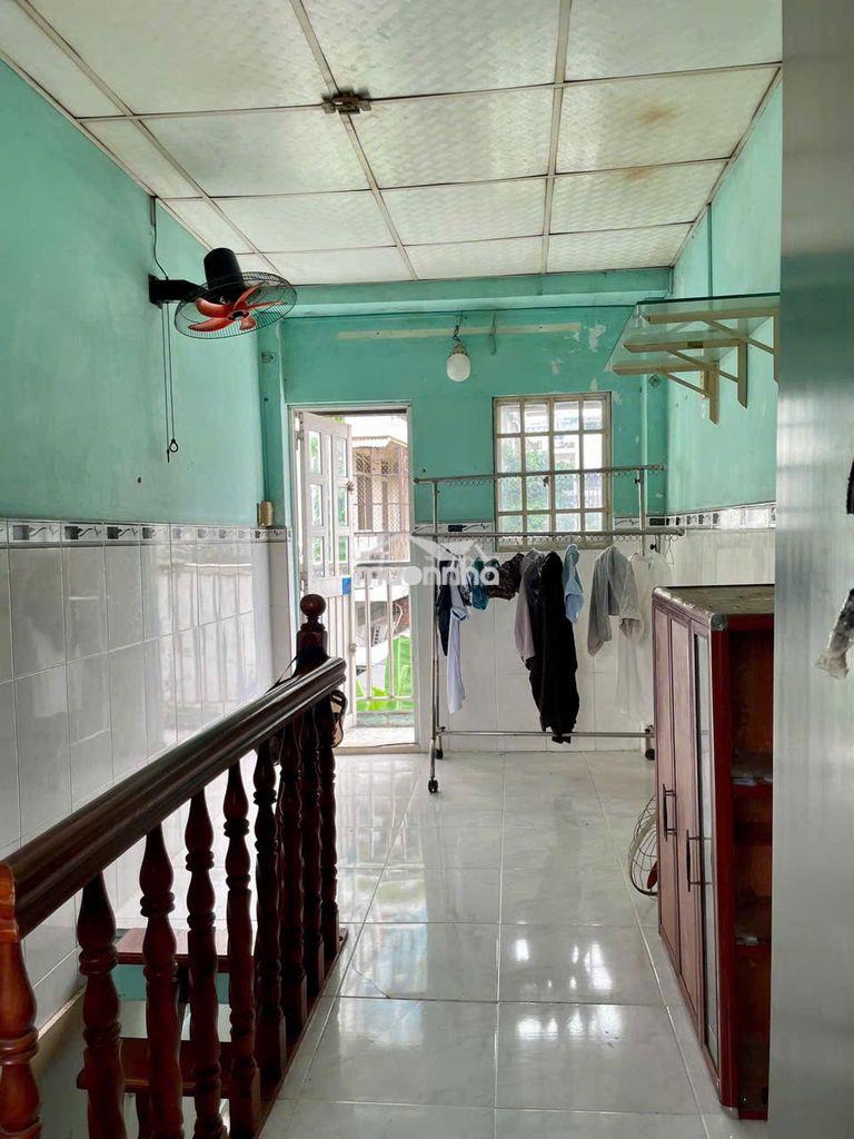 Nhà nhỏ có nội thất giá rẻ_cho gđ ít người, sinh viên