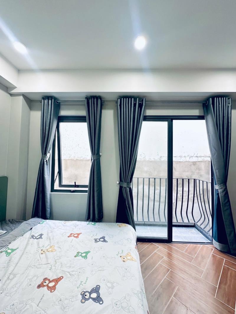 Cho thuê studio ban công có máy giặt riêng ngay ngã tư hàng xanh - chợ bà chiểu - học viện cán bộ - đại học văn lang - ngoại thương - 2