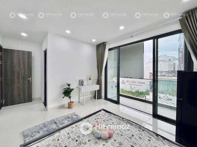 Studio ban công | tách bếp - full nội thất | nằm ngay đại học công thương