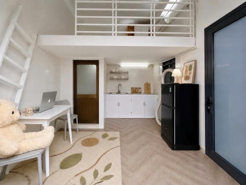 🏡 Phòng trọ có gác – gần đh công thương  ❄️ có máy lạnh • 🛗 thang máy • gác rộng ✨ sạch đẹp, tiện nghi • dọn vào ở ngay 📍 gần đh công thương, thuận tiện đi học & đi làm 💰 giá tốt - Ảnh 2