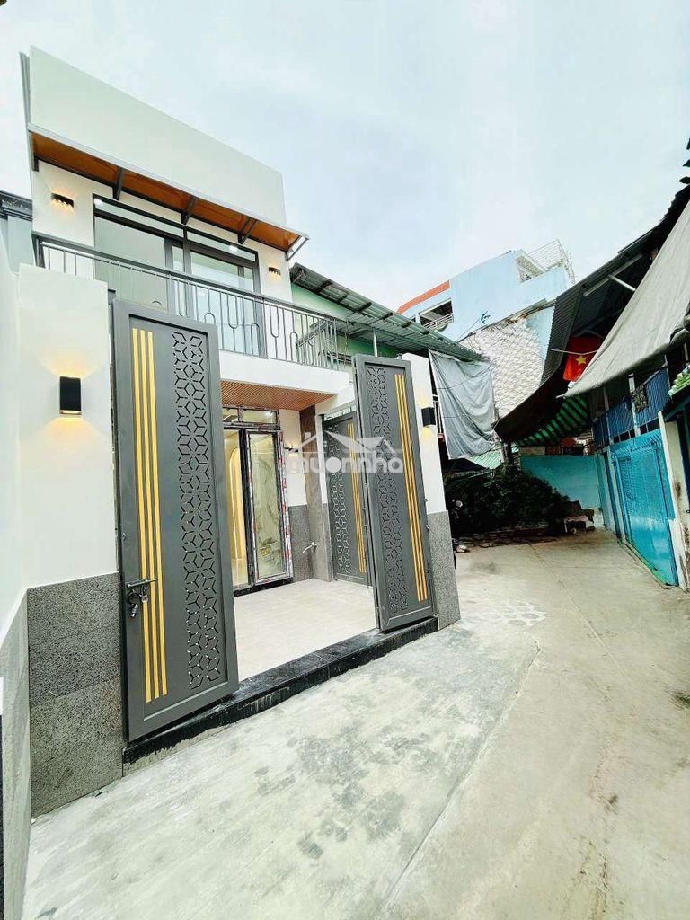 Nhà đẹp có sân vườn diện tích khủng nguyễn duy p14 q8