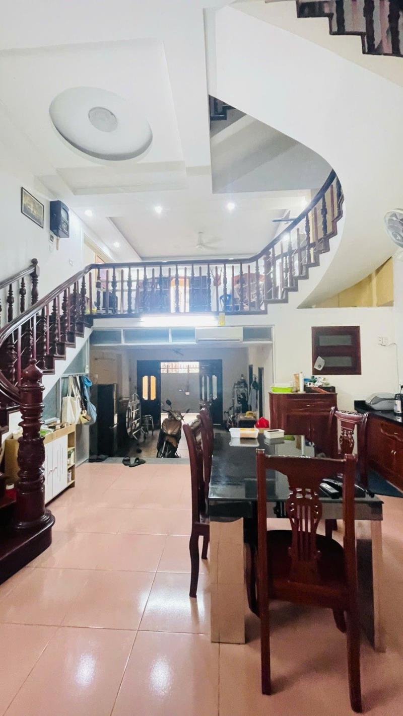 Giảm 2 tỷ ! sát mt bạch đằng, 88m2 ,5 tầng,hxh ngủ nhà.sổ vuông - Ảnh 3