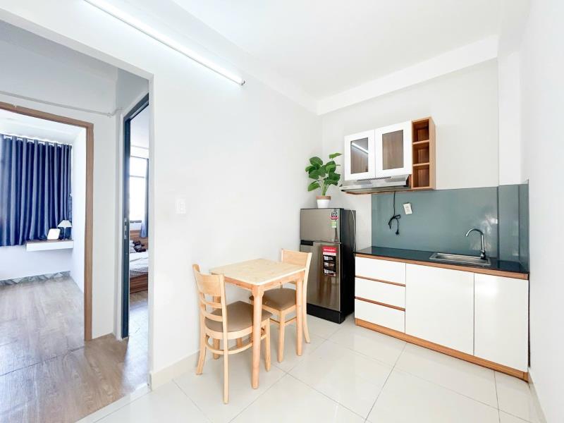 Cho thuê 2pn rộng 40m2 có máy giặt riêng ngay phố ẩm thực phan xích long - ngã tư phú nhuận - công viên gia định