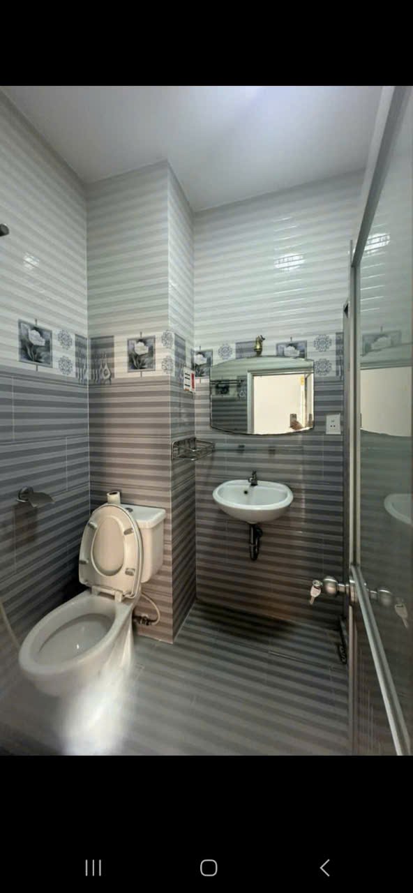Bán nhà mặt tiền hẻm xe hơi 10m, nở hậu, đường lý chính thắng thông ra đường hai bà trưng, quận 3, 1 trệt 4 lầu - Ảnh 3