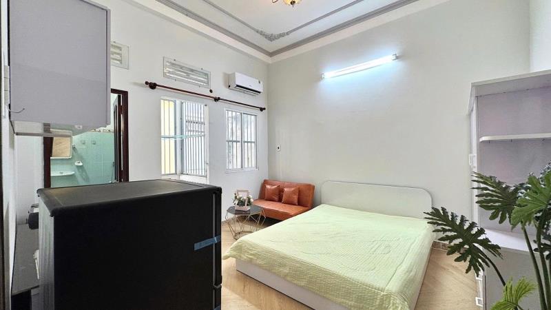 Phòng full nội thất giá rẻ ngay quang trung