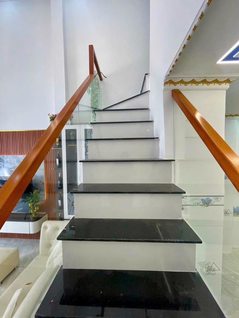 2tỷ9 bình tân 2 tầng 42m2 xe hơi quay đầu vivu ngay hương lộ 2 giáp tân phú  - Ảnh 2